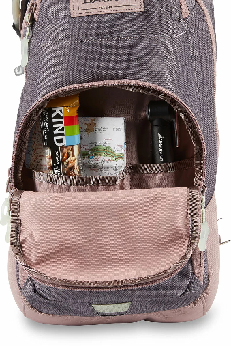 Dakine Session 8L Bike Hydration Backpack - Women's 8 Dakine Session 8L Bike Hydration Backpack - Women's - Image 6