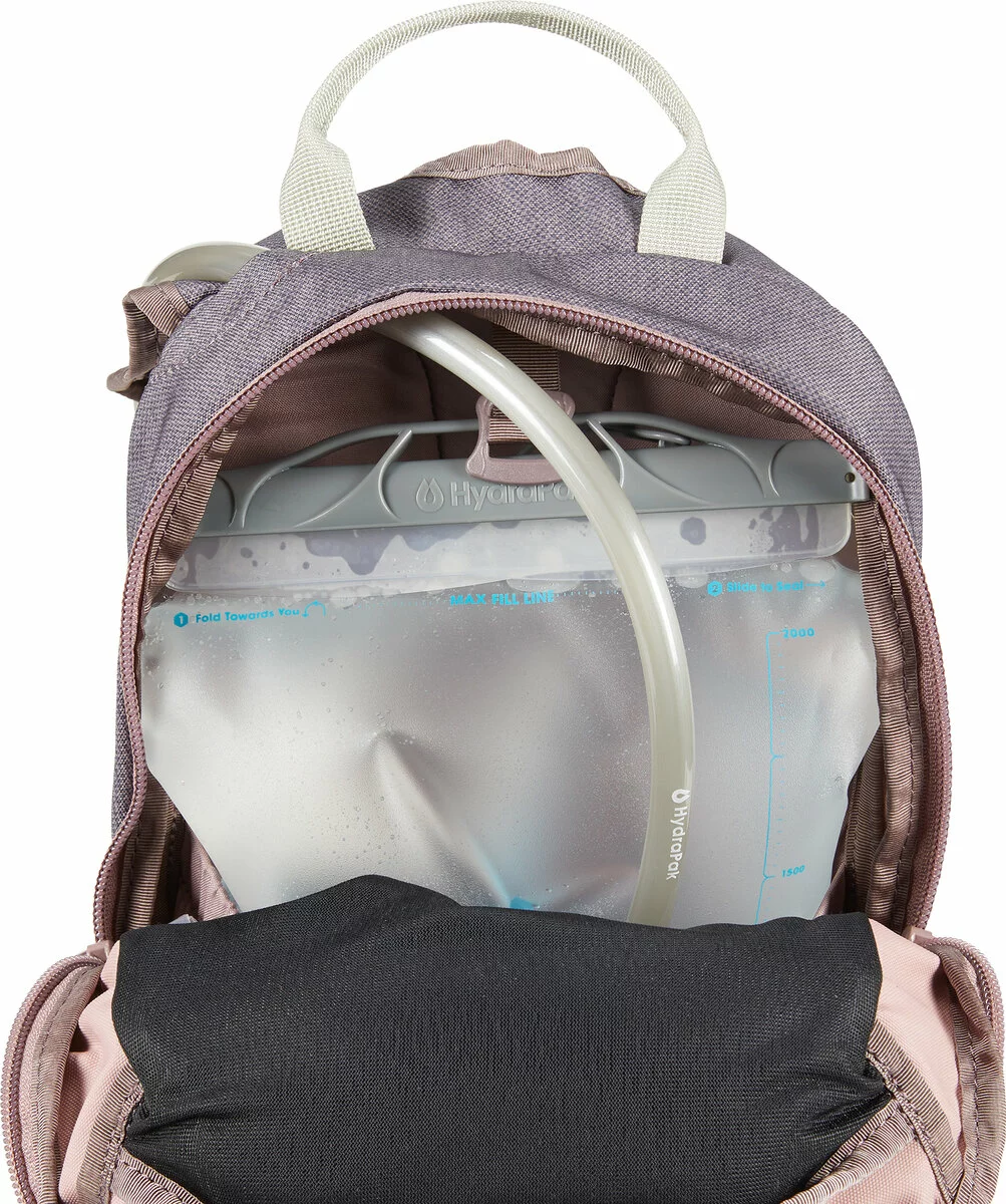 Dakine Session 8L Bike Hydration Backpack - Women's 6 Dakine Session 8L Bike Hydration Backpack - Women's - Image 4